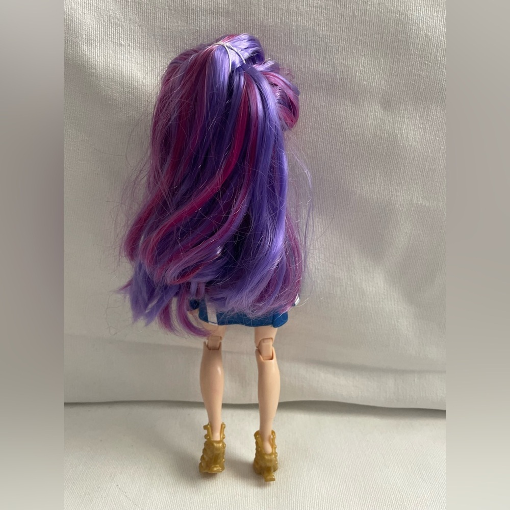 Rainbow High Doll - Picture 4 of 6